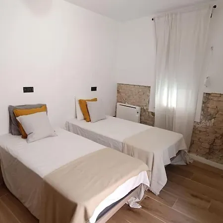 Boutique Apartment Ave Centro Lleida Exterior photo